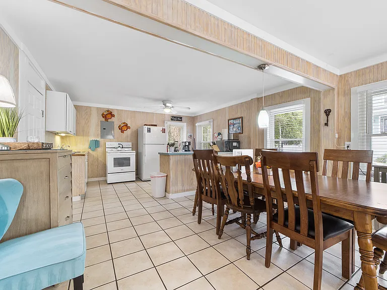 1420 Holly Driveunit A — Photo 14