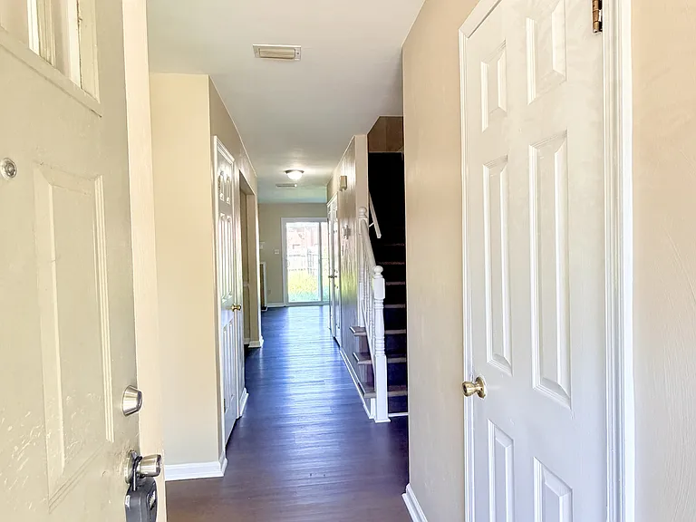 3937 Seeman Rd #1 — Photo 2