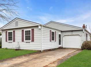19 Plymouth Drive, Toms River, NJ 08757