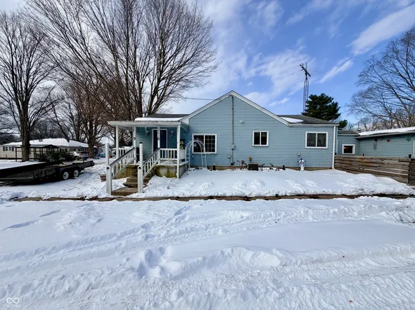 202 N Murphy St, Hillsboro, IN 47949