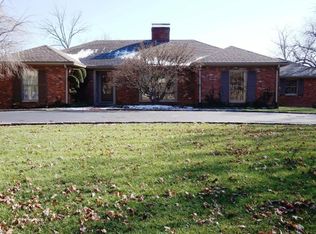 7408 Woodhill Valley Rd, Louisville, KY 40241