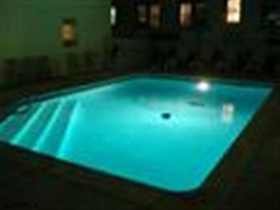 4th image of 1110 Wesley Ave #308