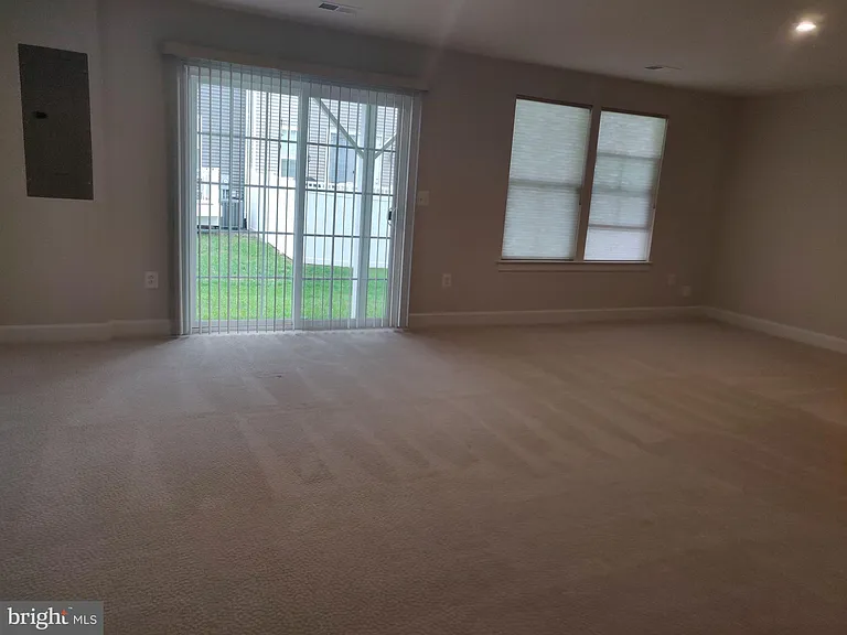 10568 Waterbury Woods Way — Photo 10