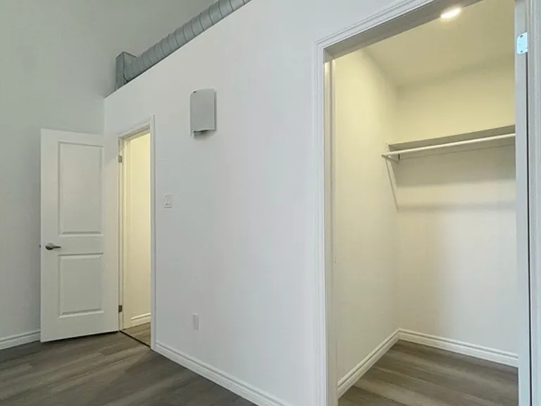 16 West Ave S #108 — Photo 8