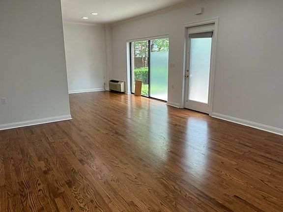 View from Living Room to Dinina Area