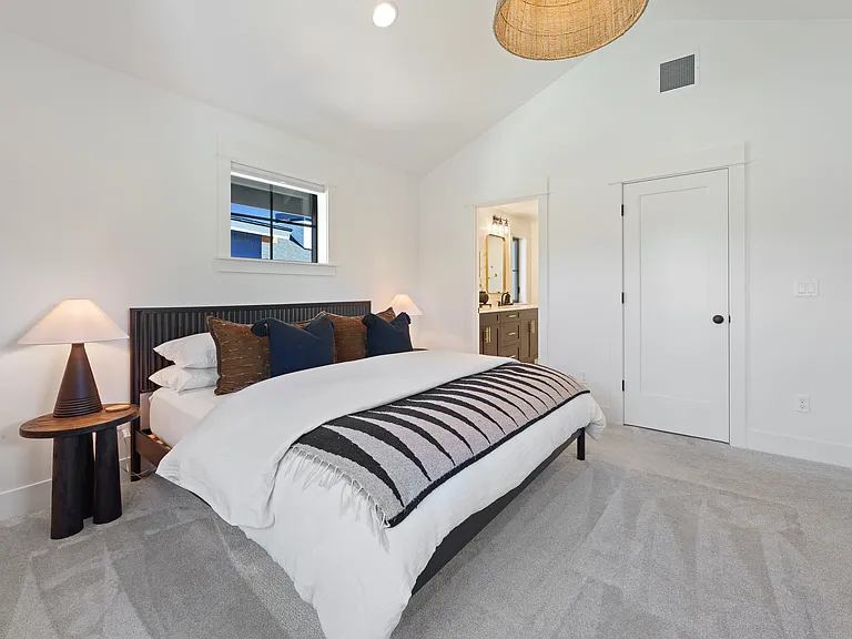 61000 SE Crane Peak Ct — Photo 23