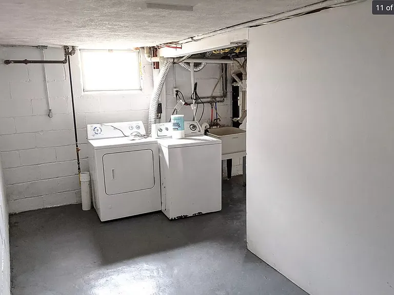 816 W Grand Ave — Photo 10