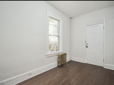 239 Wegman Pkwy, Jersey City, NJ, 07305