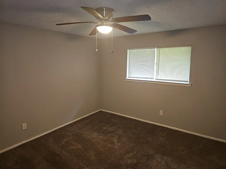 4430 McCleester Dr — Photo 14