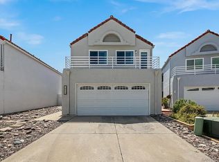 10534 Flora Verda Ct, Santee, CA 92071
