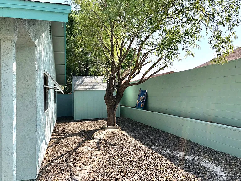 3905 Raymond Ave — Photo 27