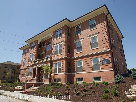 3rd image of 2934 Leavenworth St APT 103