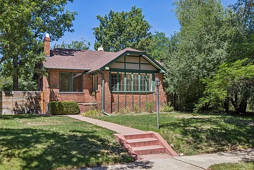 2277 Ivanhoe St Photo 1
