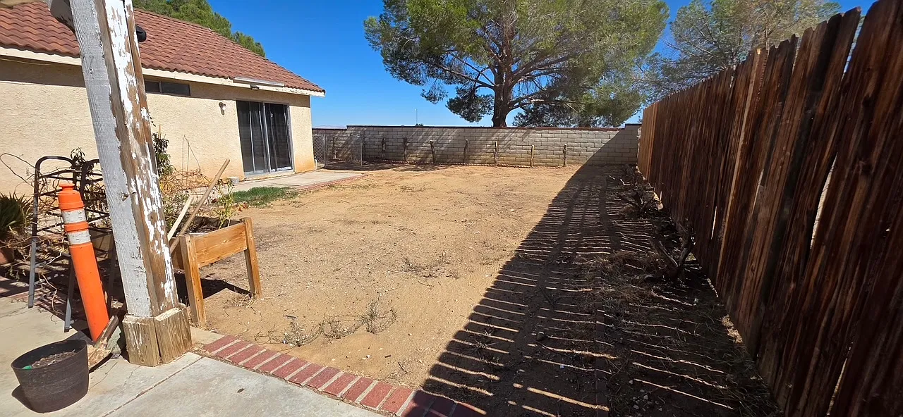 4 bed, 1229 sqft, $2,350 — Photo 3