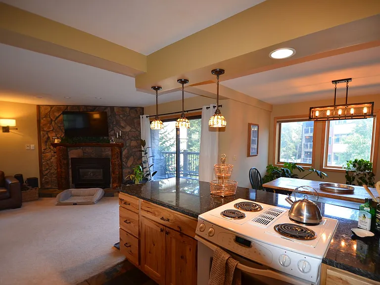 325-4 Oclock Rd #C-201 — Photo 19