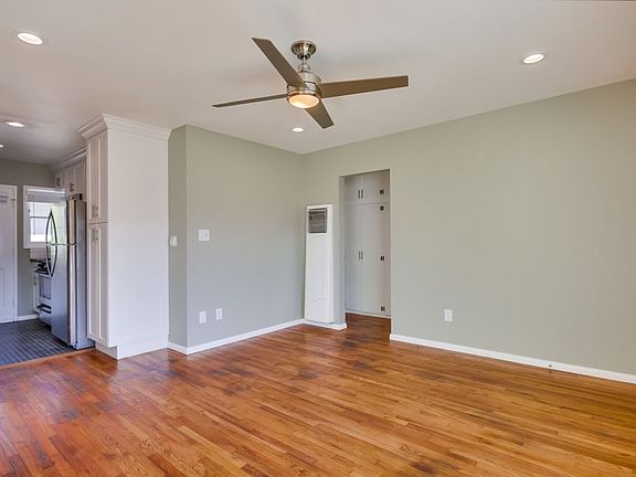 4th image of 2026-2034 Meade Ave #2026