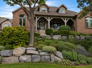 8994 N Forest Lake Cir, Cedar Hills, UT 84062