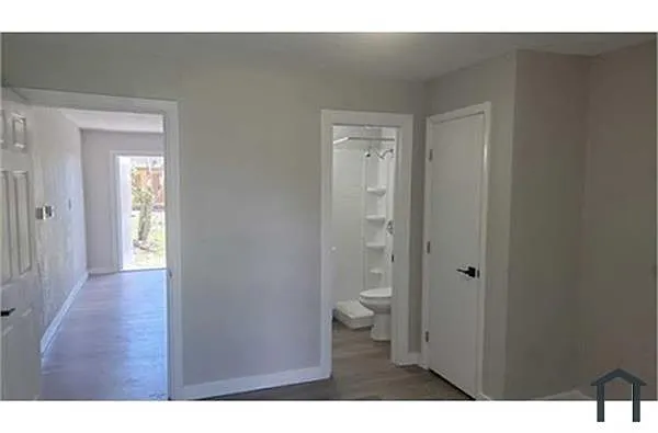 Building Photo - 656 SW Avenue C Pl #7