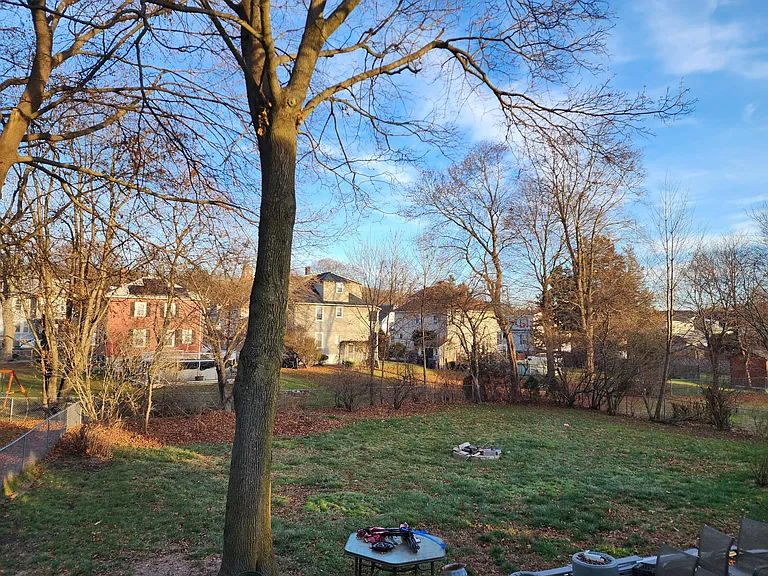 31 Elm St #1 — Photo 36