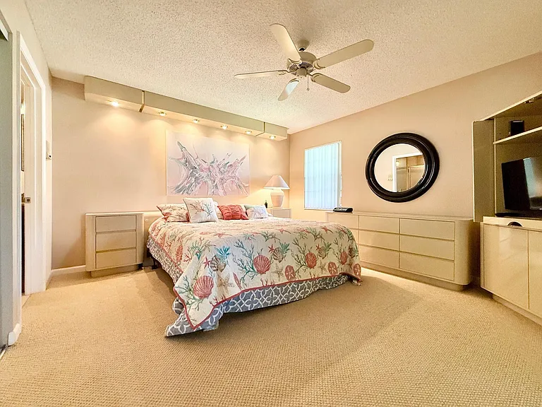 10678 Ocean Palm Way #202 — Photo 22