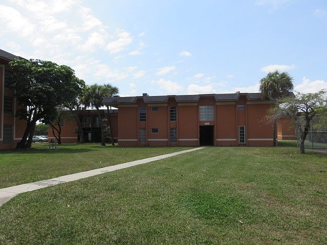 1st image of 9445 Soutwest 76th St #U3