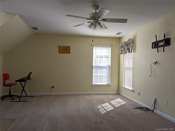 5th image of 11919 Royal Castle Ct