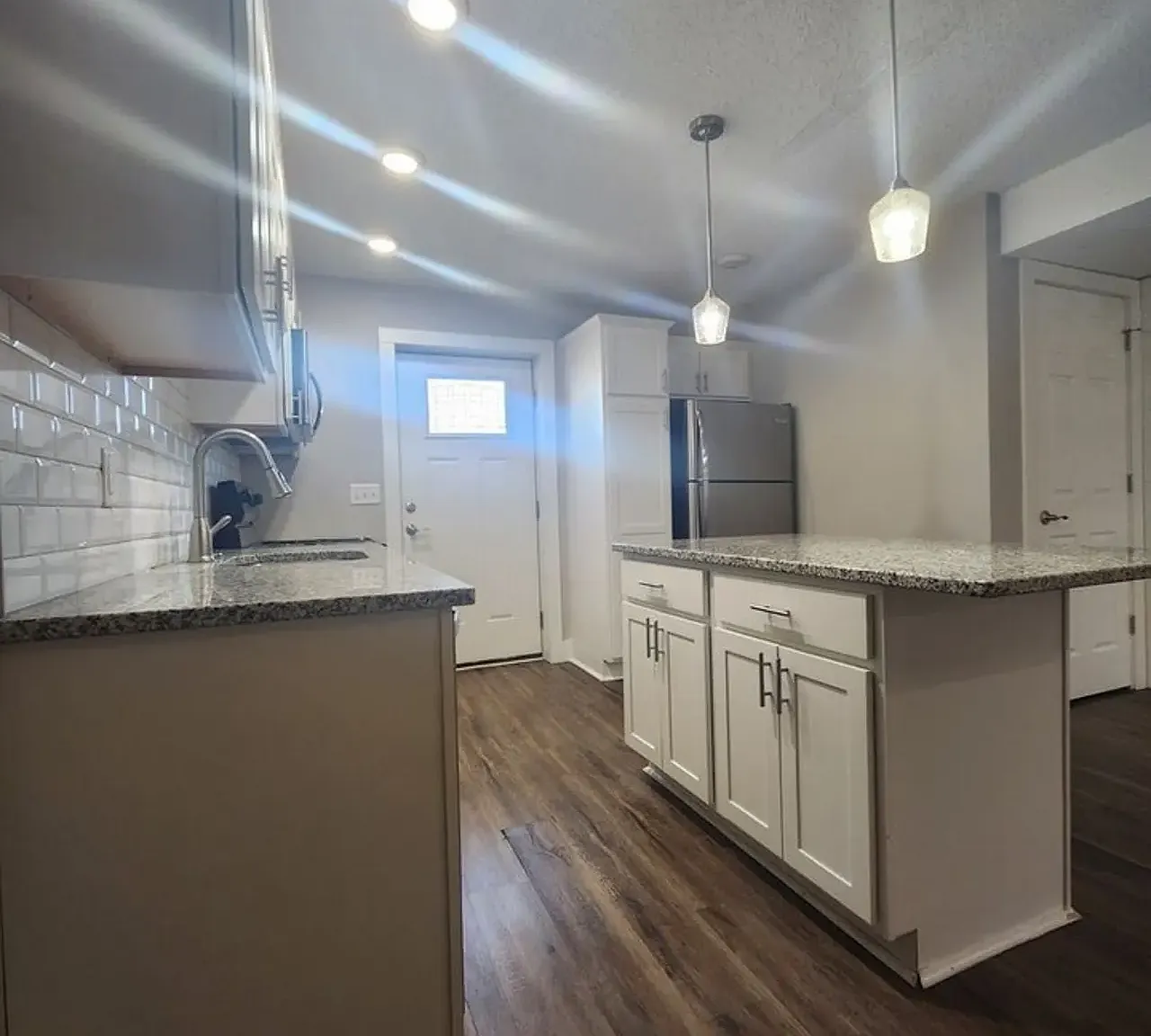 2 bed, 850 sqft, $1,425 — Photo 4