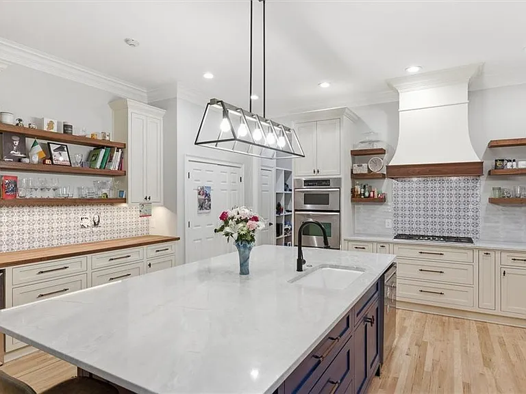 1247 Manor Oaks Ct — Photo 21
