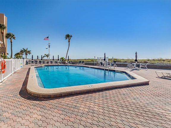 4th image of 1275 Tarpon Center Dr APT 114