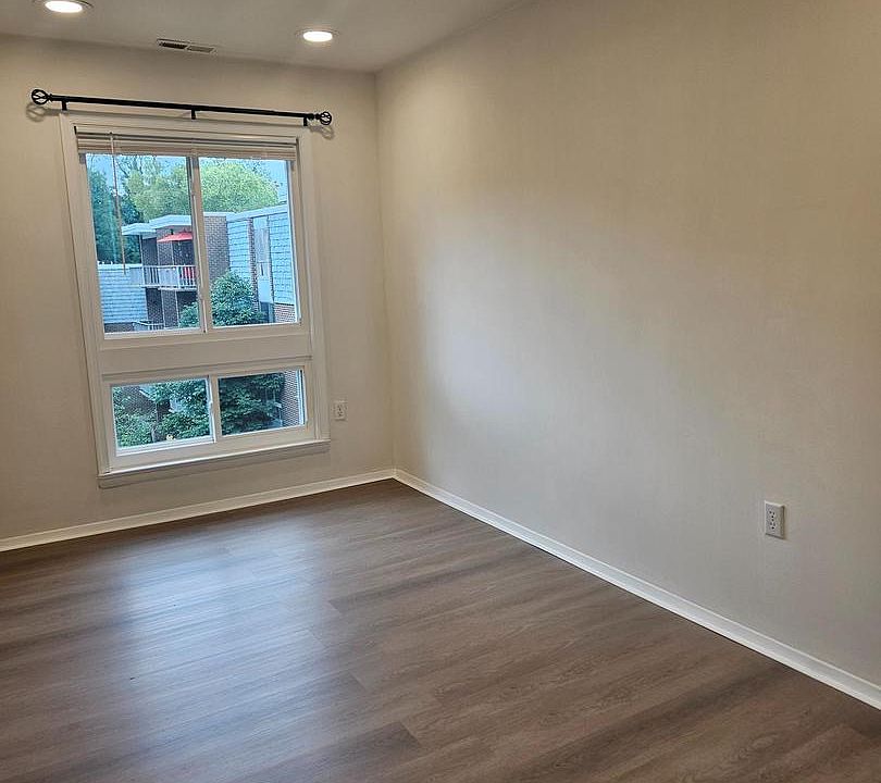 1st image of 3970 Bel Pre Rd APT 7
