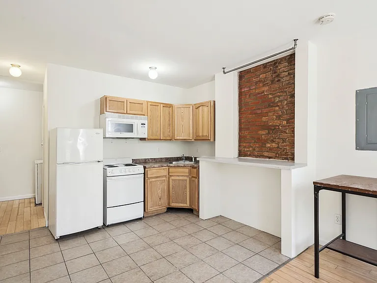 1616 Willington St #1 — Photo 9