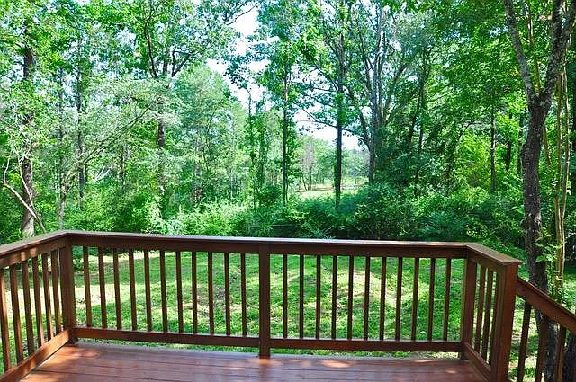3 bed, 1.5 bath, 1100 sqft, $1,658 — Photo 4