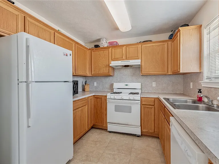 2435 Pintail Loop — Photo 8
