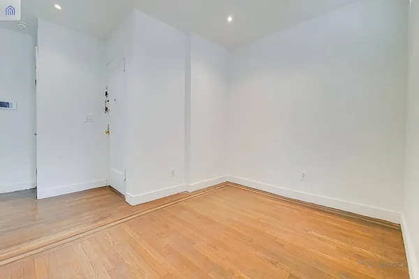 Rented by MAPT Residential LLC | media 7