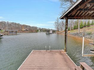 951 Piney Point Rd, Union Hall, VA 24176
