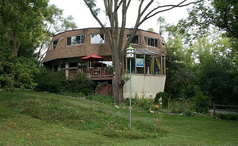 Exterior Back