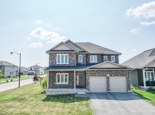 13 Cinnamon St, Thorold, ON L2V 0H5