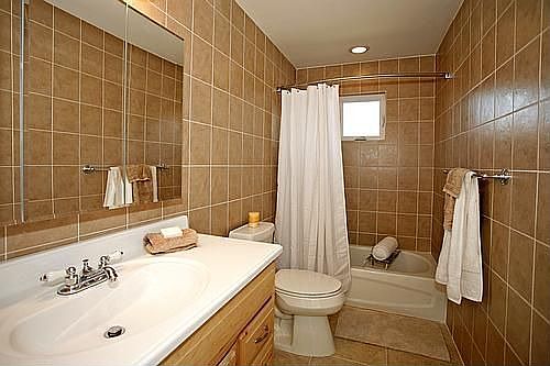 Full bath