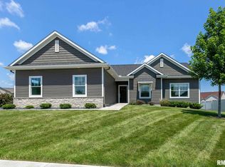 2004 E 61st St, Davenport, IA 52807