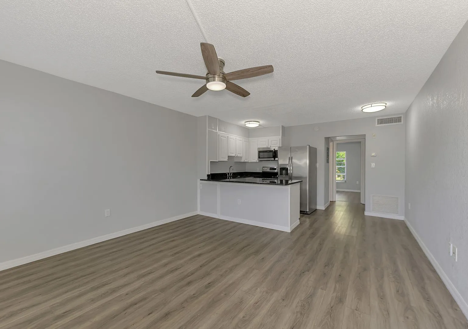 Phillippi Square Apartments — Photo 3