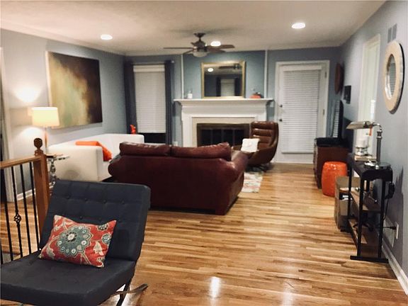 4th image of 120 Aspen Way