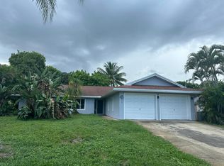 8812 SE Sandridge Avenue, Hobe Sound, FL 33455
