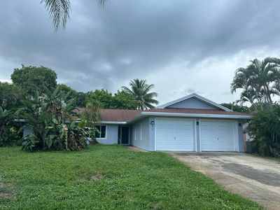 8812 SE Sandridge Avenue, Hobe Sound, FL, 33455