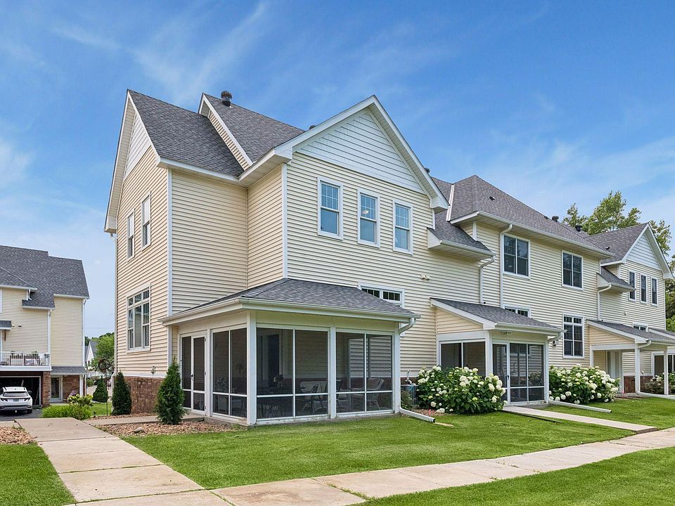1st image of 5750 Village Trl