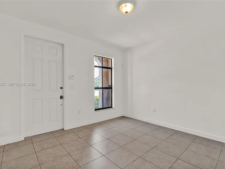 11485 SW 236th Ln #11485 — Photo 3