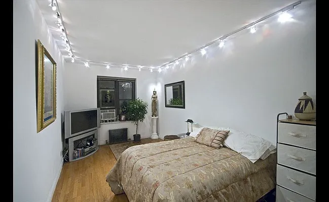 Rented by R & E Real Estate Management Co Inc | media 11