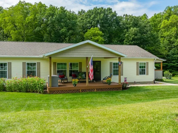 37283 Price Rd, Logan, OH 43138
