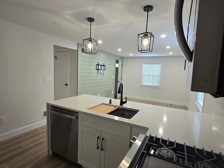 613 Willow Ave #1 — Photo 11