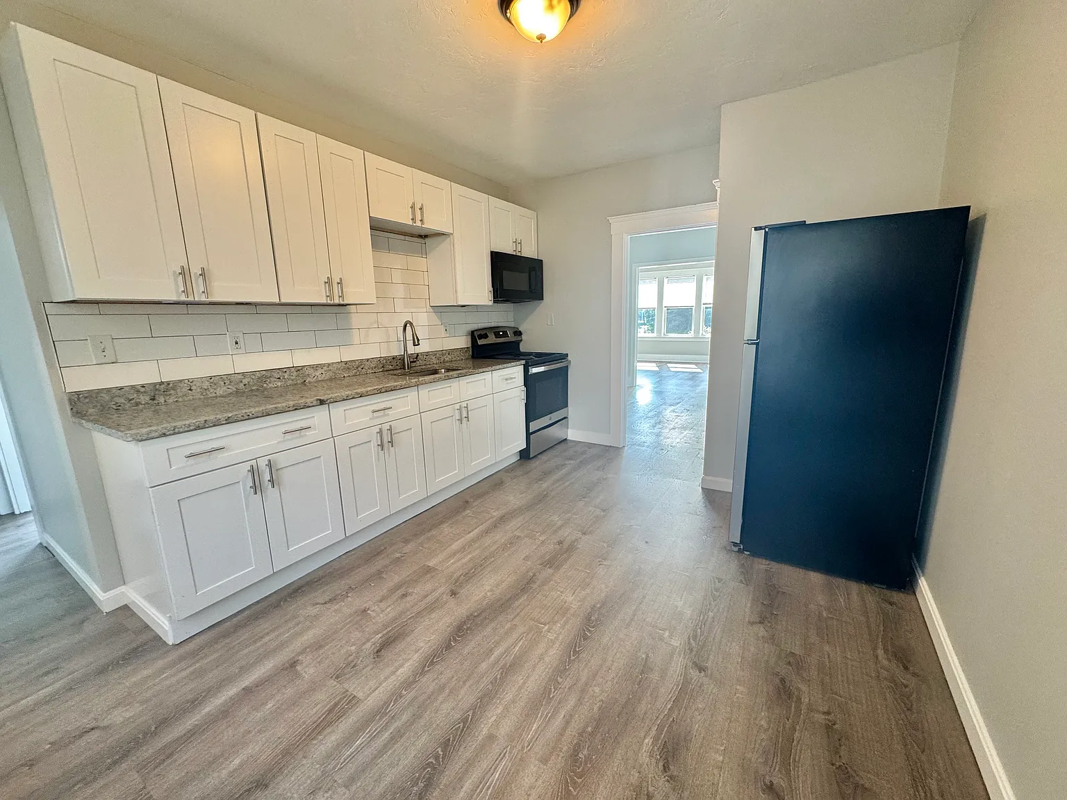 2 bed, $1,950 — Photo 3