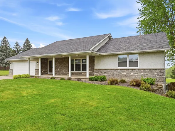 11826 Larabee Cir NE, Albertville, MN 55301